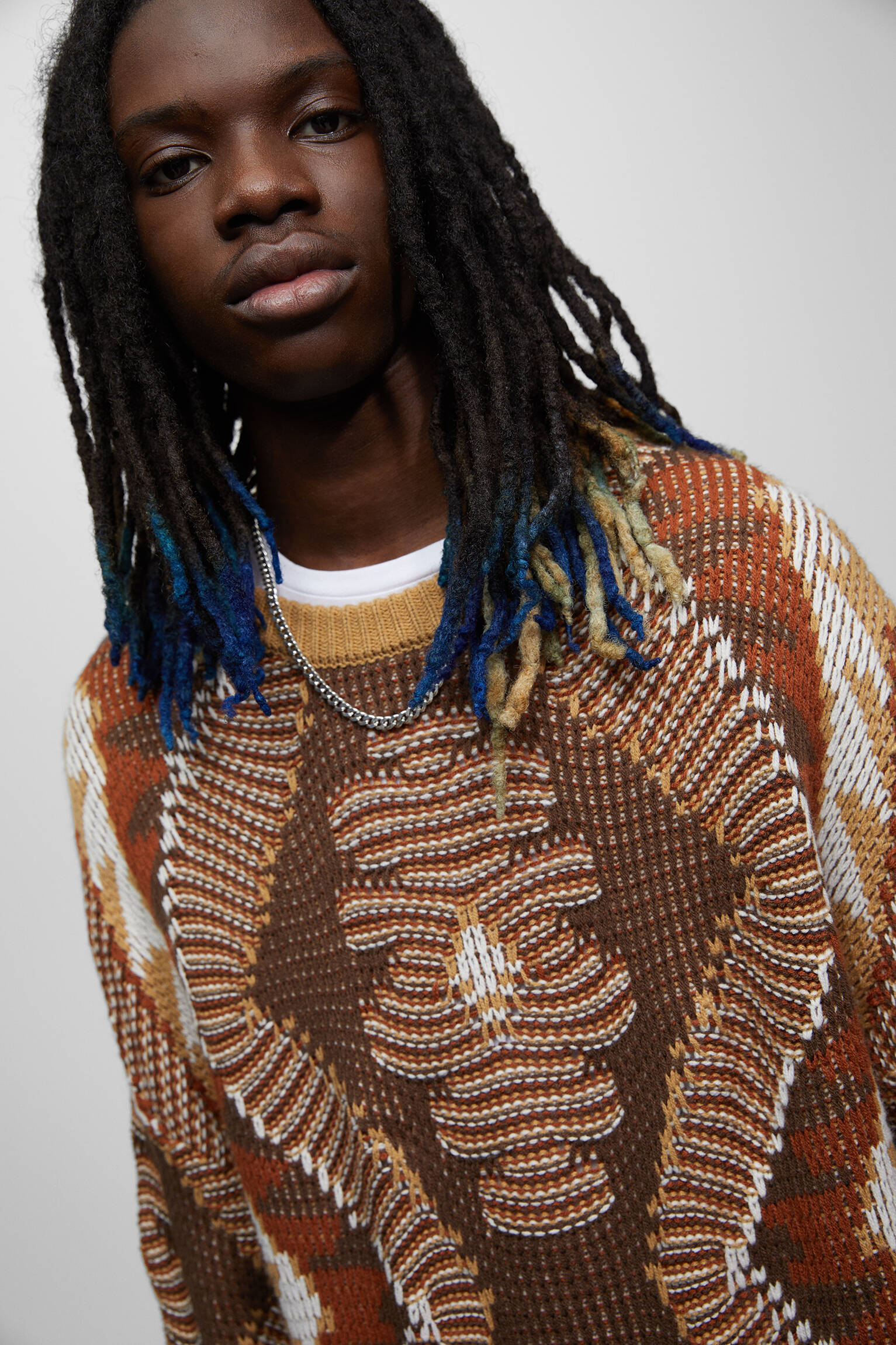 MALHA JACQUARD GEOMÉTRICA - BEGE