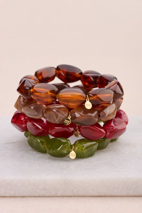 Bruine armband met ovalen kralen