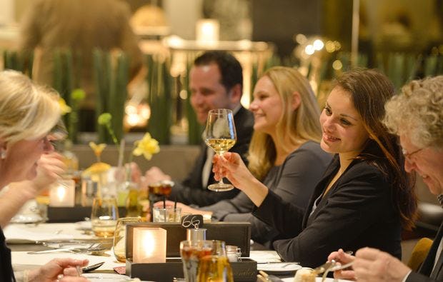 GOP in Bonn - Fantastisches Varieté-Theater