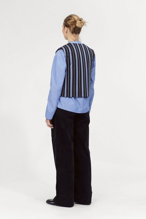 Nué Notes Liverpool Vest 551 dark blue stripe