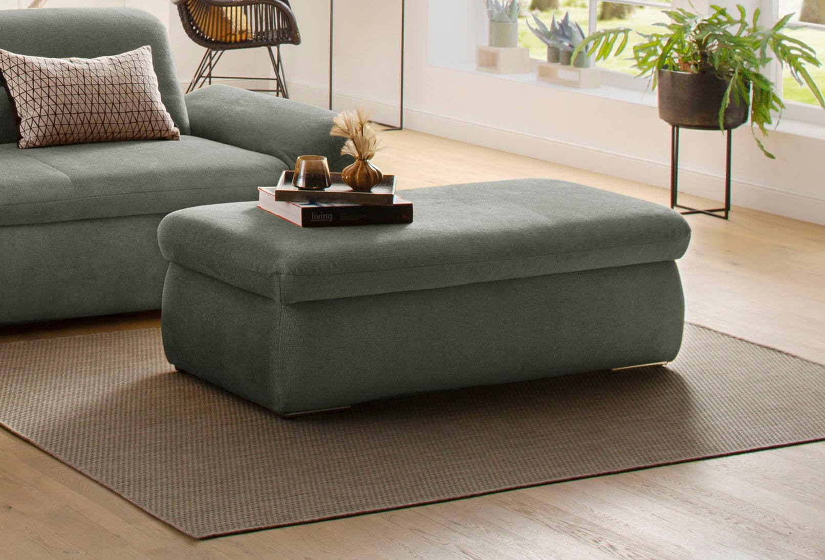 INOSIGN Polsterhocker »Avesa« Mit grossem Staufach, passend zur Serie 