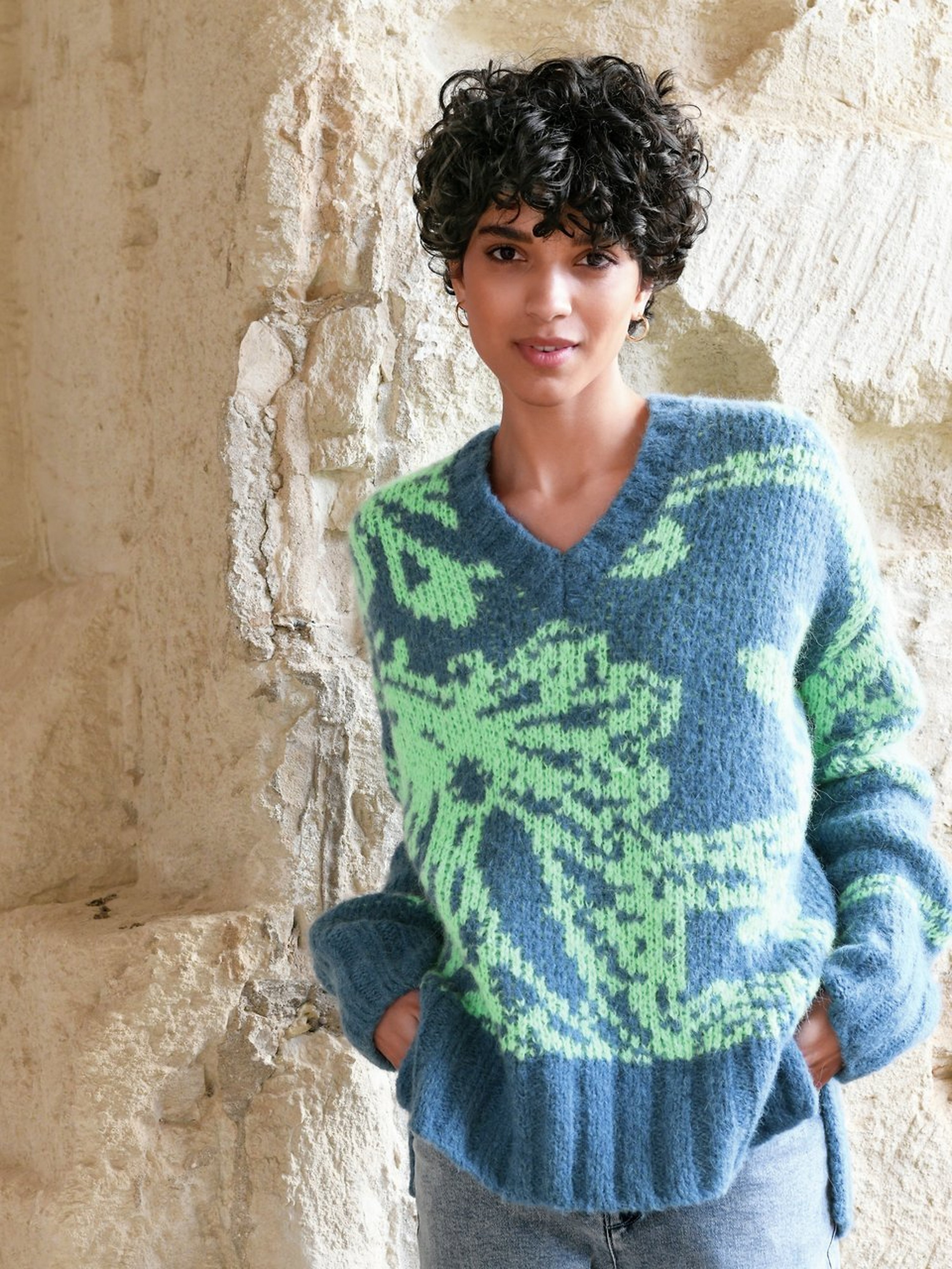 Long-Pullover mit V-Ausschnitt