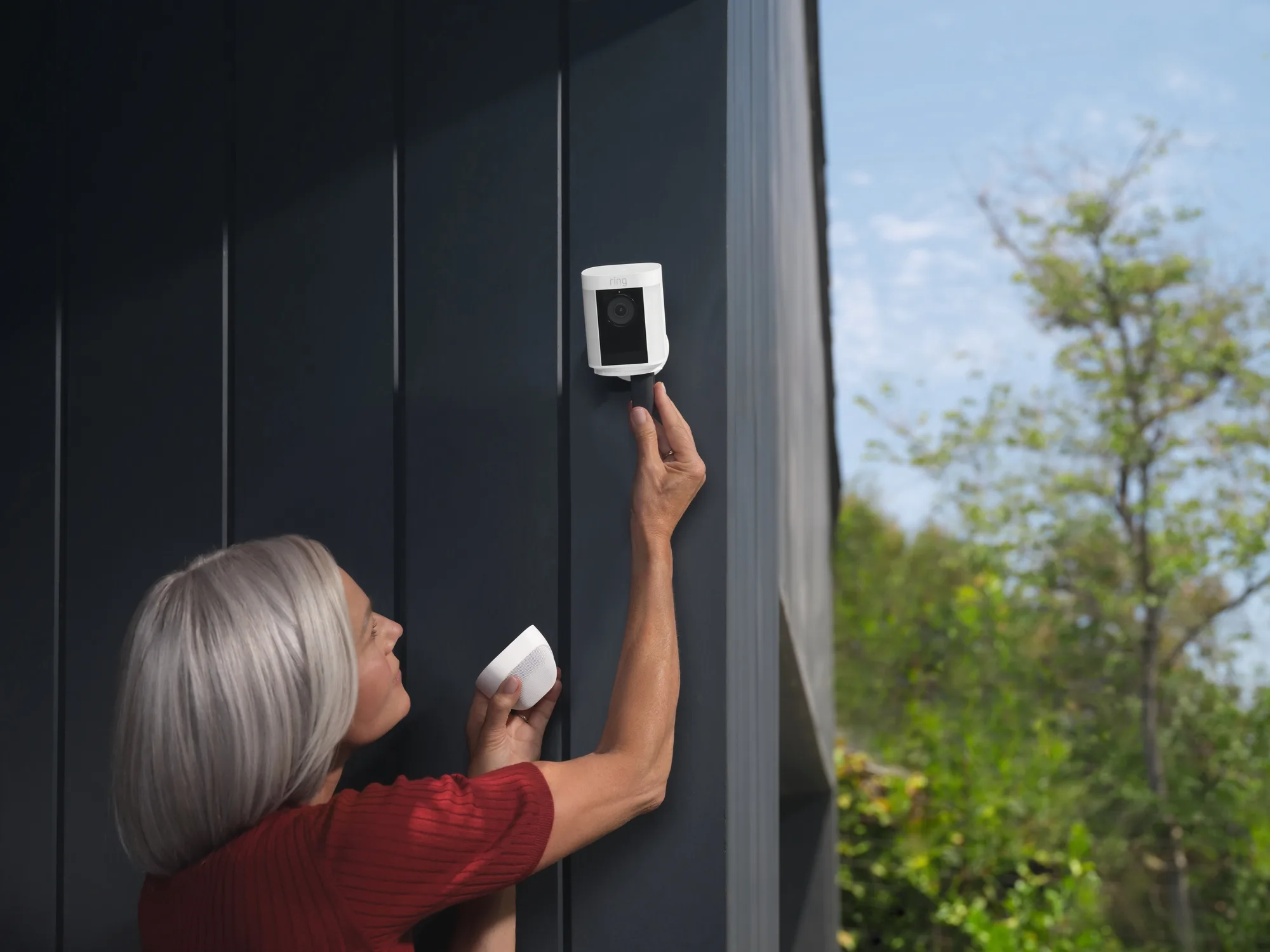 Ring Spotlight Cam Pro Battery Blanc Caméra de surveillance