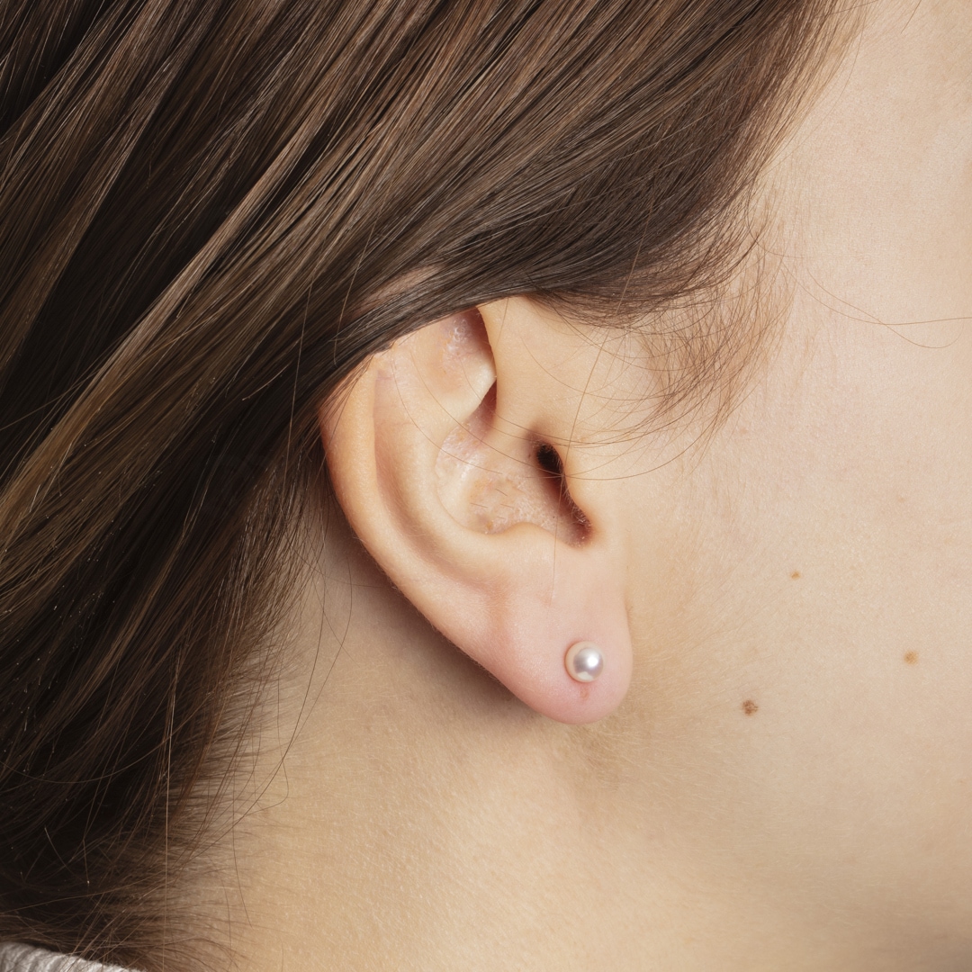 Ohrstecker 750/18 K Weissgold mit Süsswasser-Kulturperle Ø 5.0mm
