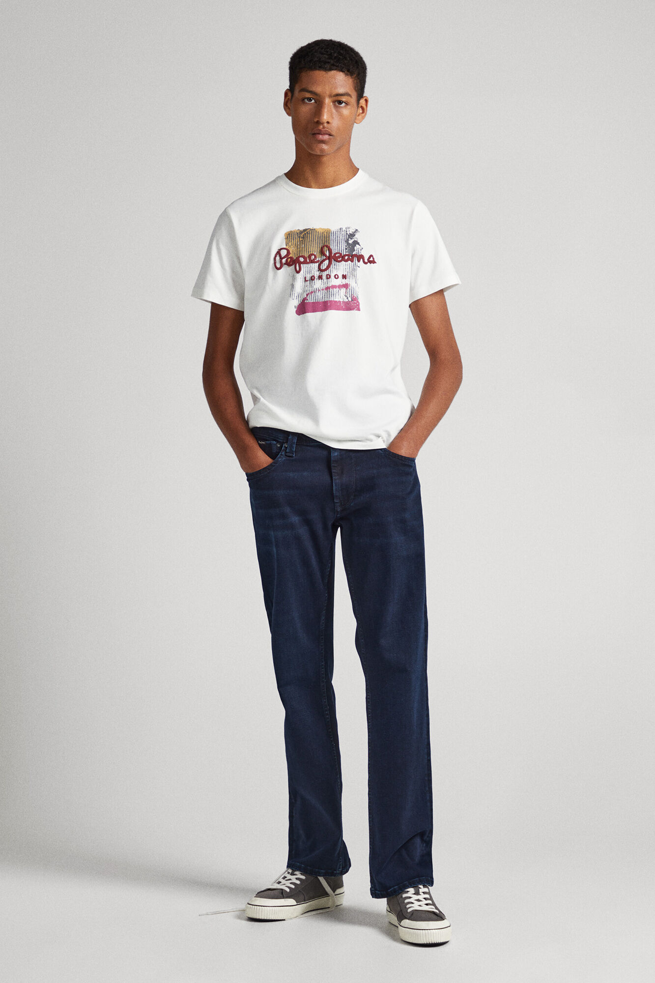 Camiseta com estampa PUFF