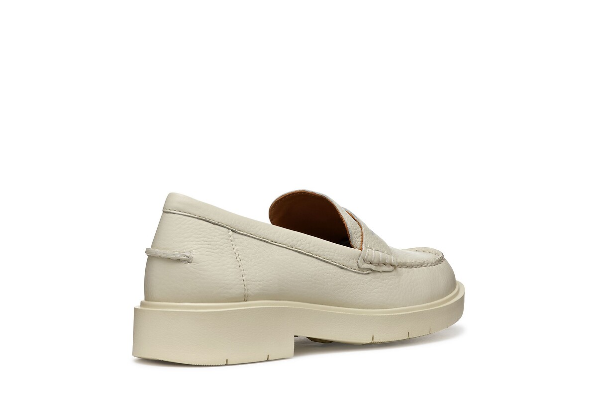 Mocassins GEOX em couro respirável Spherica EC1