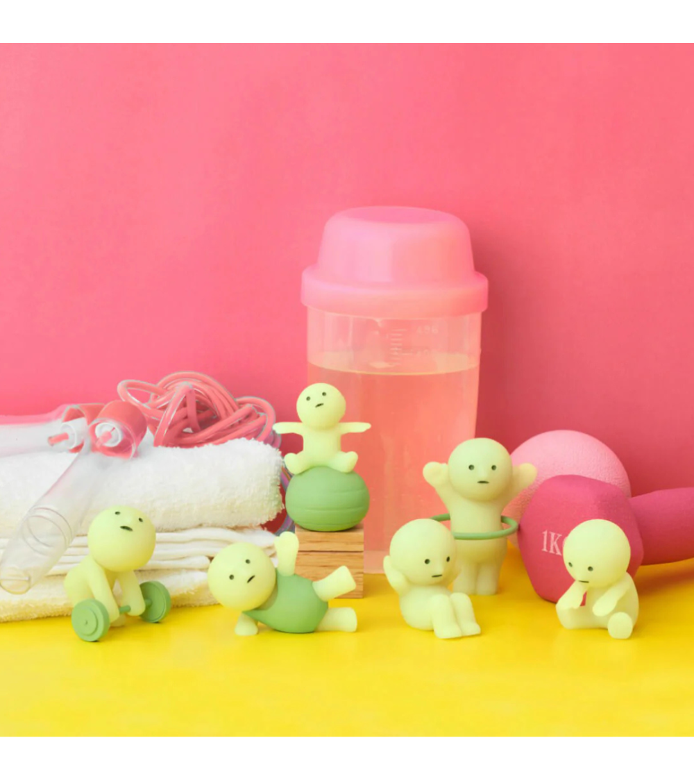 (6er Set) Miniatur Leuchtfiguren Glow in the Dark Überraschung Sammelfigur Fluoreszierende Aufsteller - Fitness