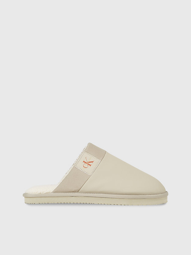 Chinelo mule de couro sintético
