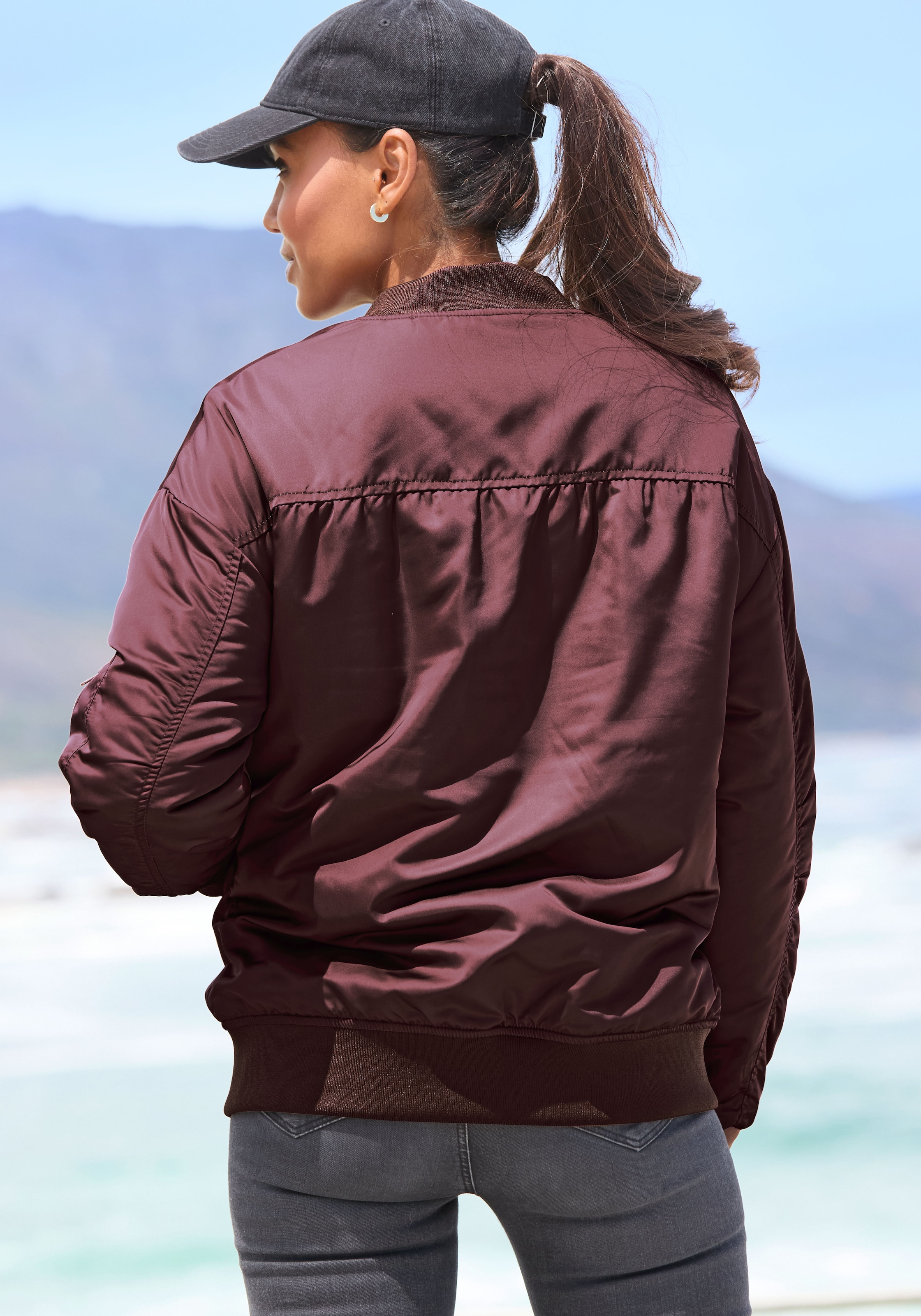 Buffalo Wendejacke mit Uni/Leoprint, Bomberjacke, modisch