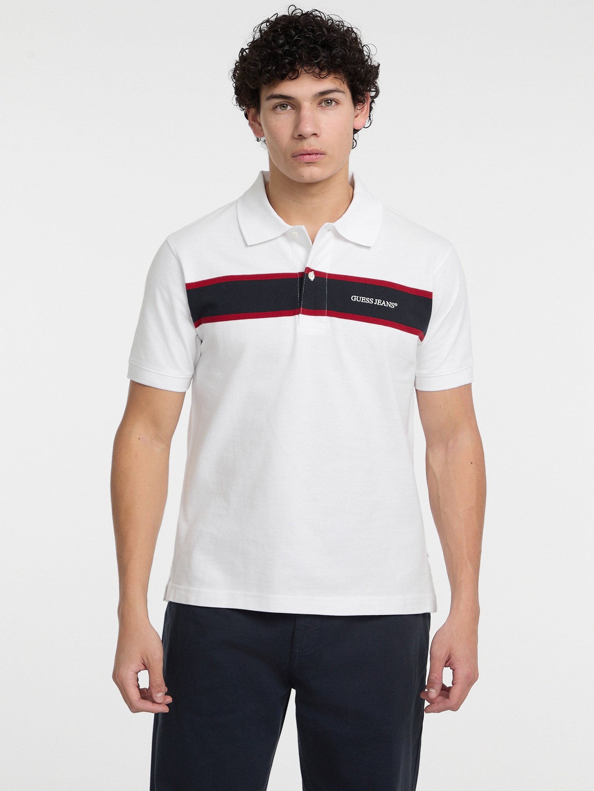 Polo listrada em piqué