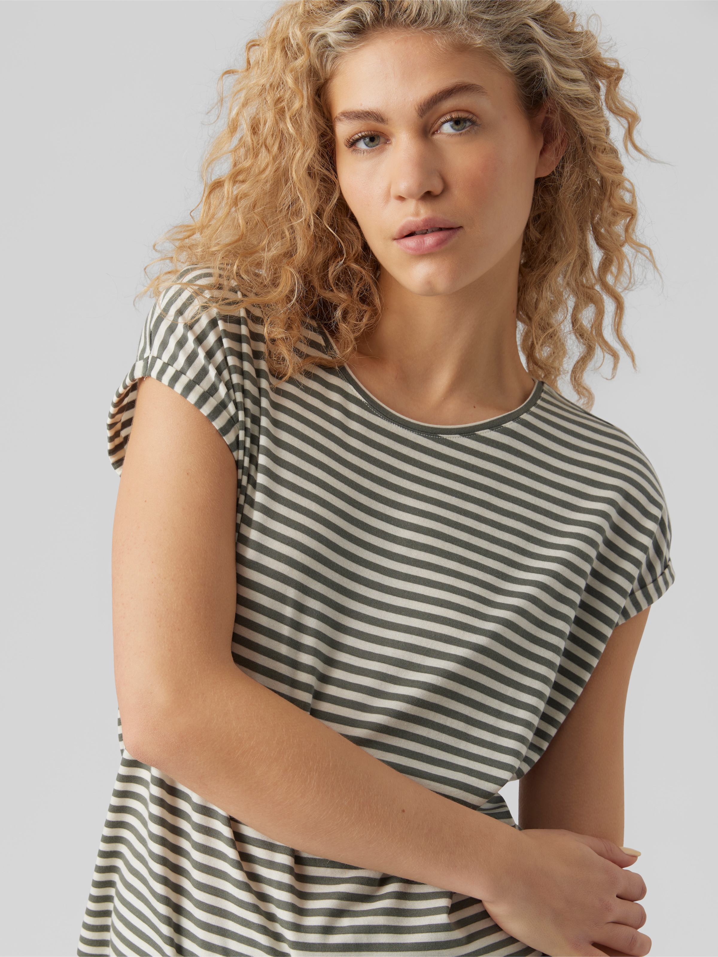 Vero Moda Rundhalsshirt »VMAVA PLAIN SS TOP STRIPE GA JRS NOOS«