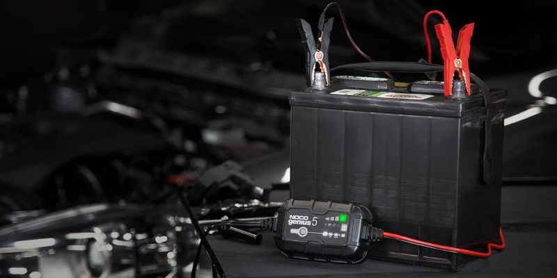 Genius - Genius5EU - Acculader - Zwart - Voor Loodaccu's en Lithium-ion
