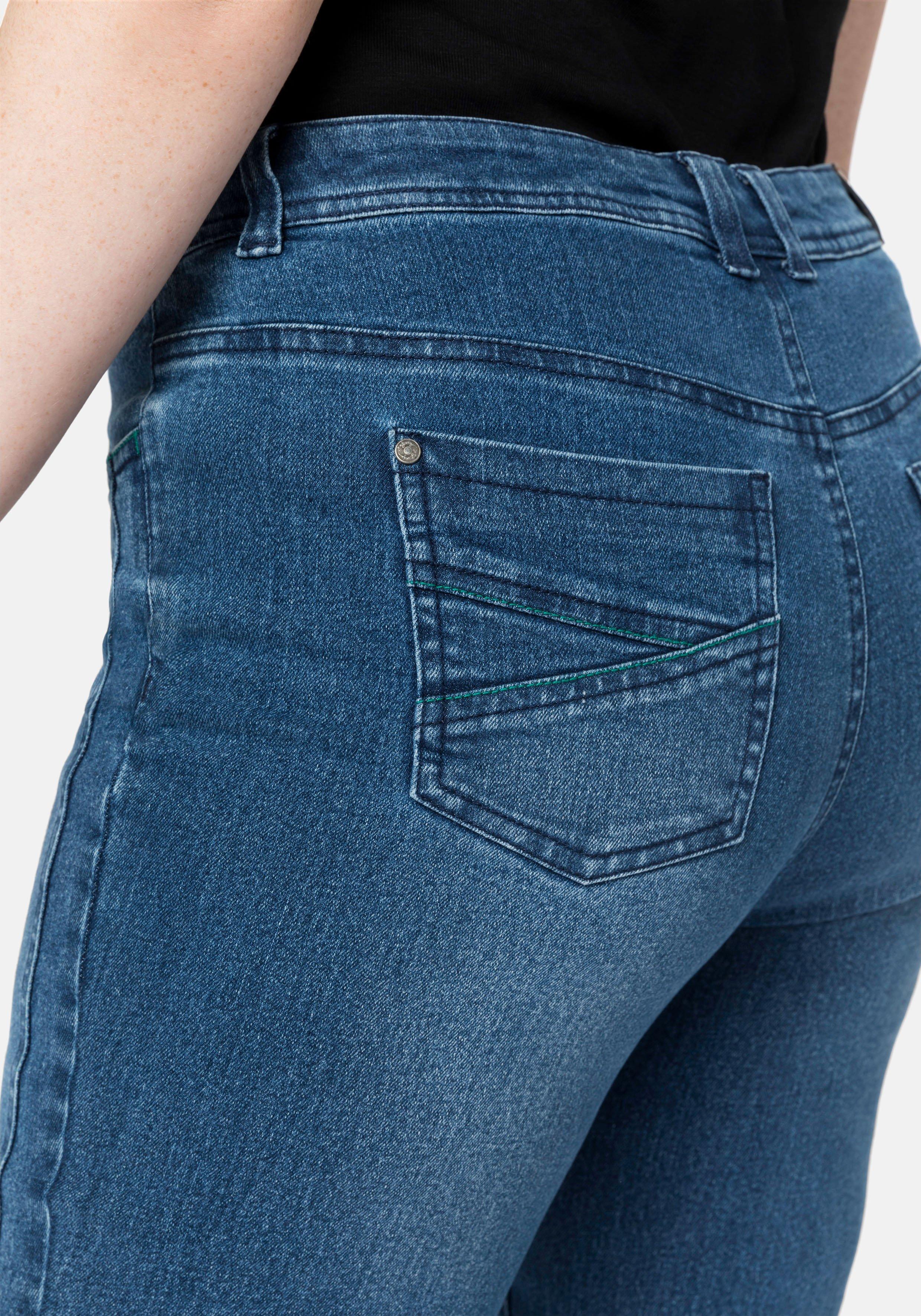 Slim Jeans mit vorverlegter Teilungsnaht