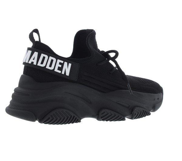 Steve Madden Protege e Sneakers.