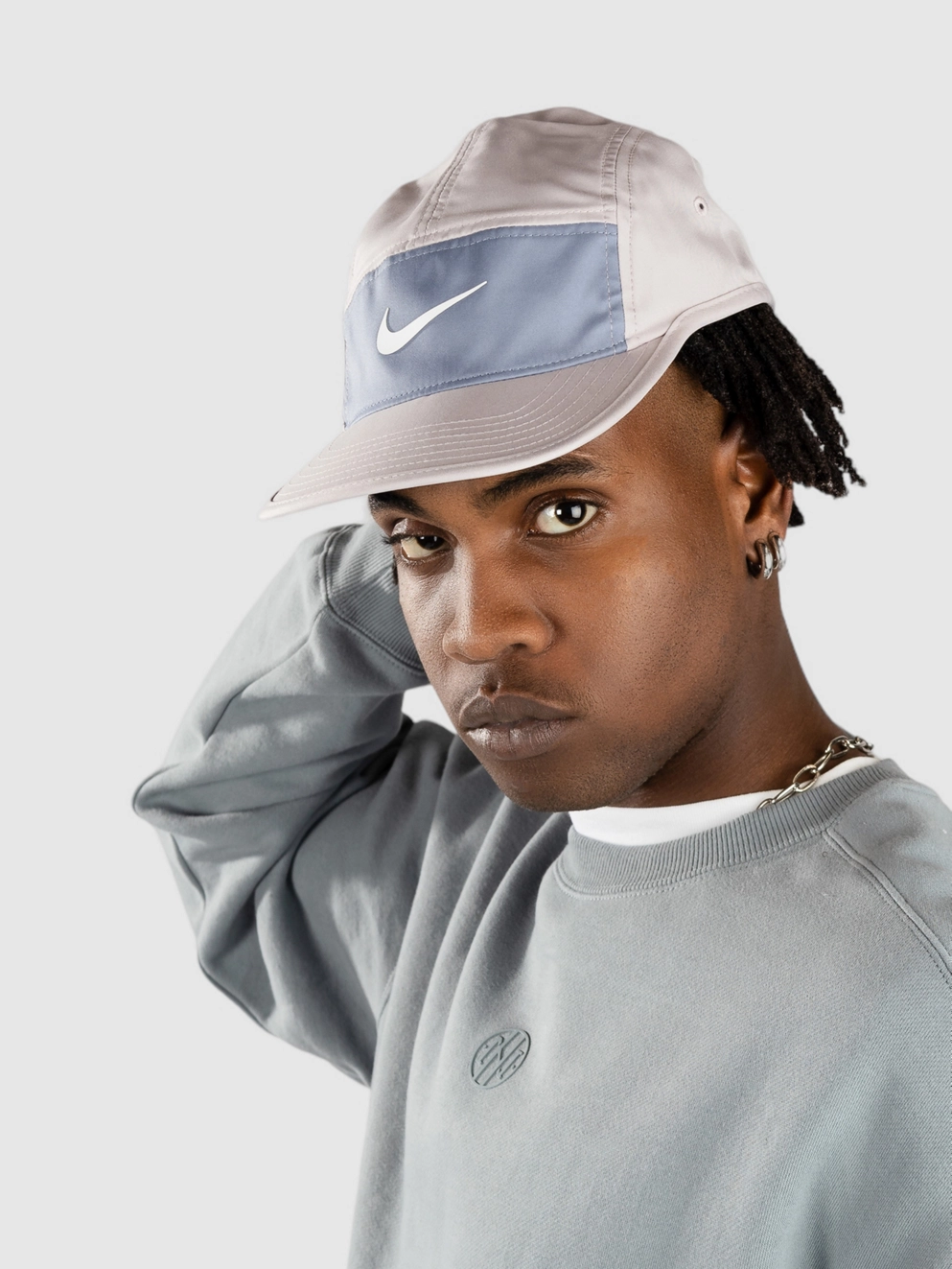 Nike Dri-Fit Fly Unstructured Swoosh Cap platinum violet/anthracit
