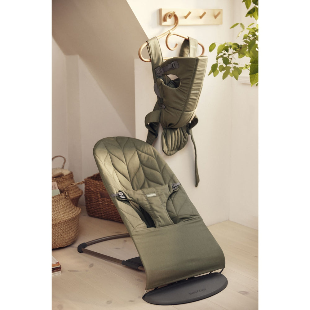 Køb BabyBjörn Dark Green Skråstol Bliss - Vævet, Blomsterbladsquilt