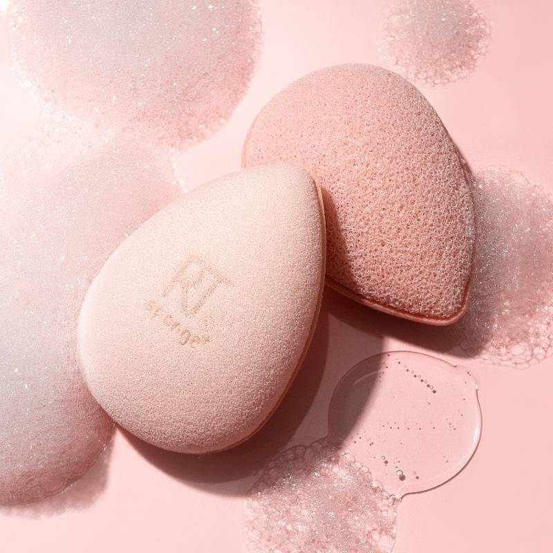 Real Techniques Miracle Cleanse Sponge+