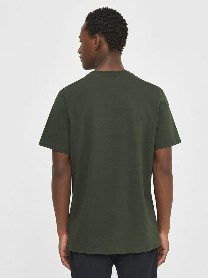 Knowledge Cotton Apparel LOKE badge tee - Regenerative Organic Certified� - GOTS/Vegan Grøn