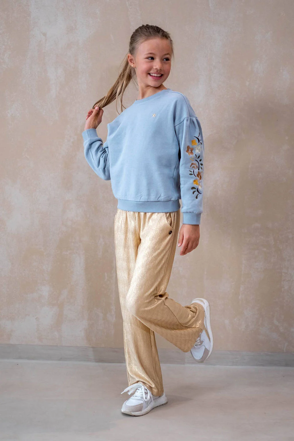 Like Flo sweater lichtblauw