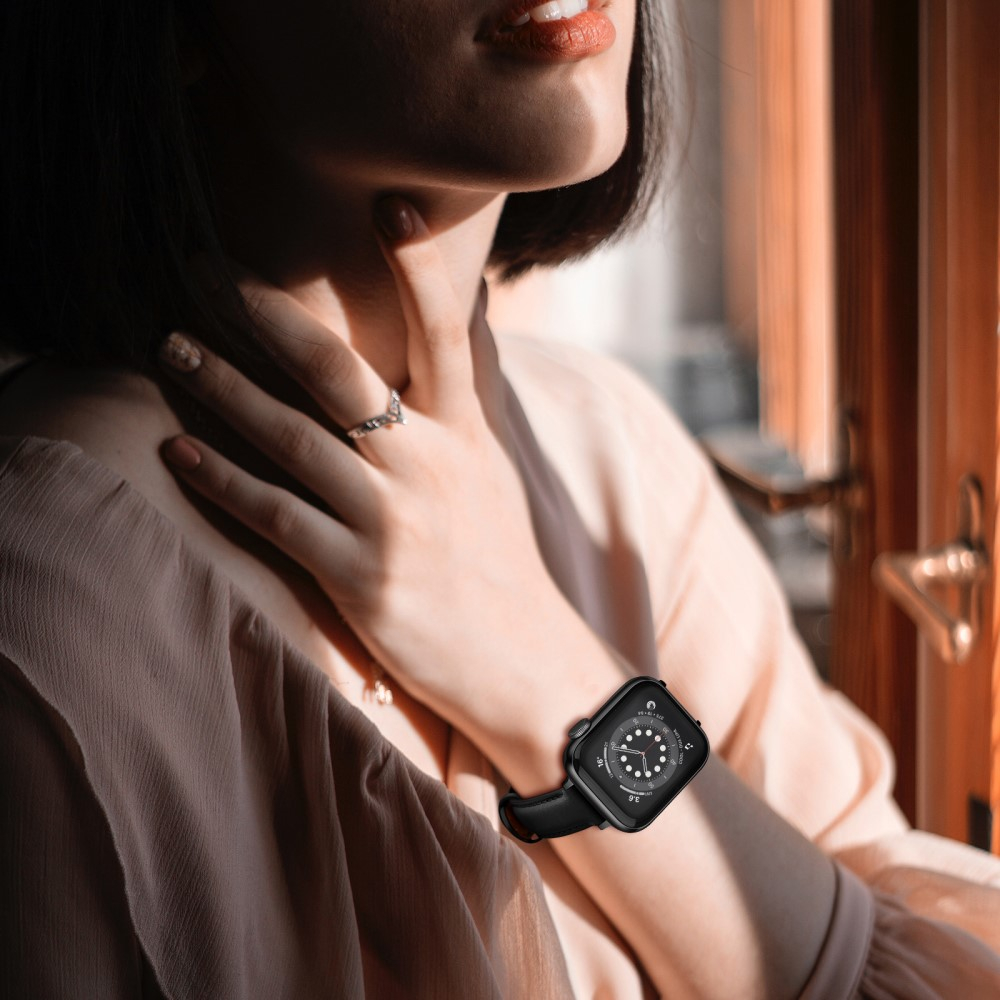 Apple Watch (49/46/45/44 mm) Echtleder Ersatz Armband mit Dornschliesse (Gelenkumfang 160-226 mm) - Schwarz