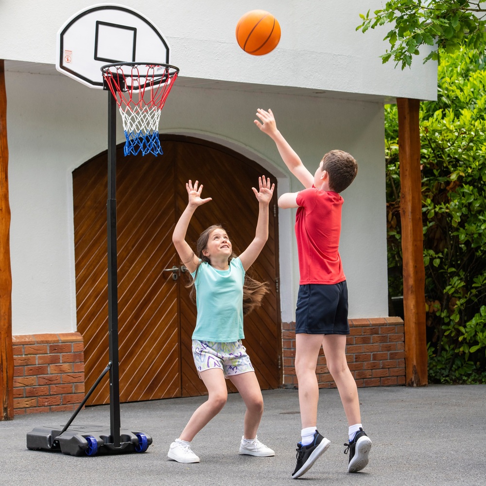 Tragbarer Basketballständer