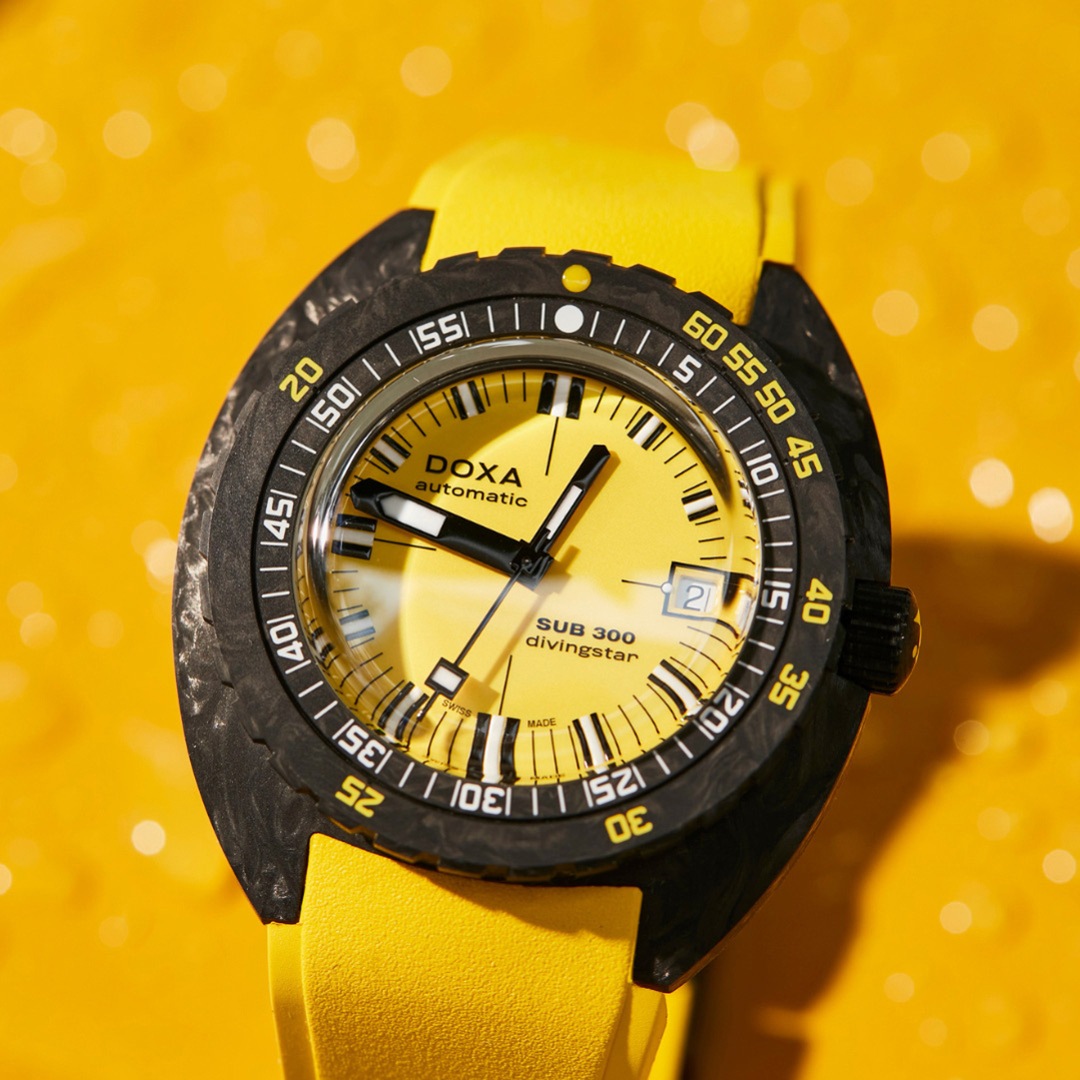 Doxa SUB 300 Carbon Divingstar