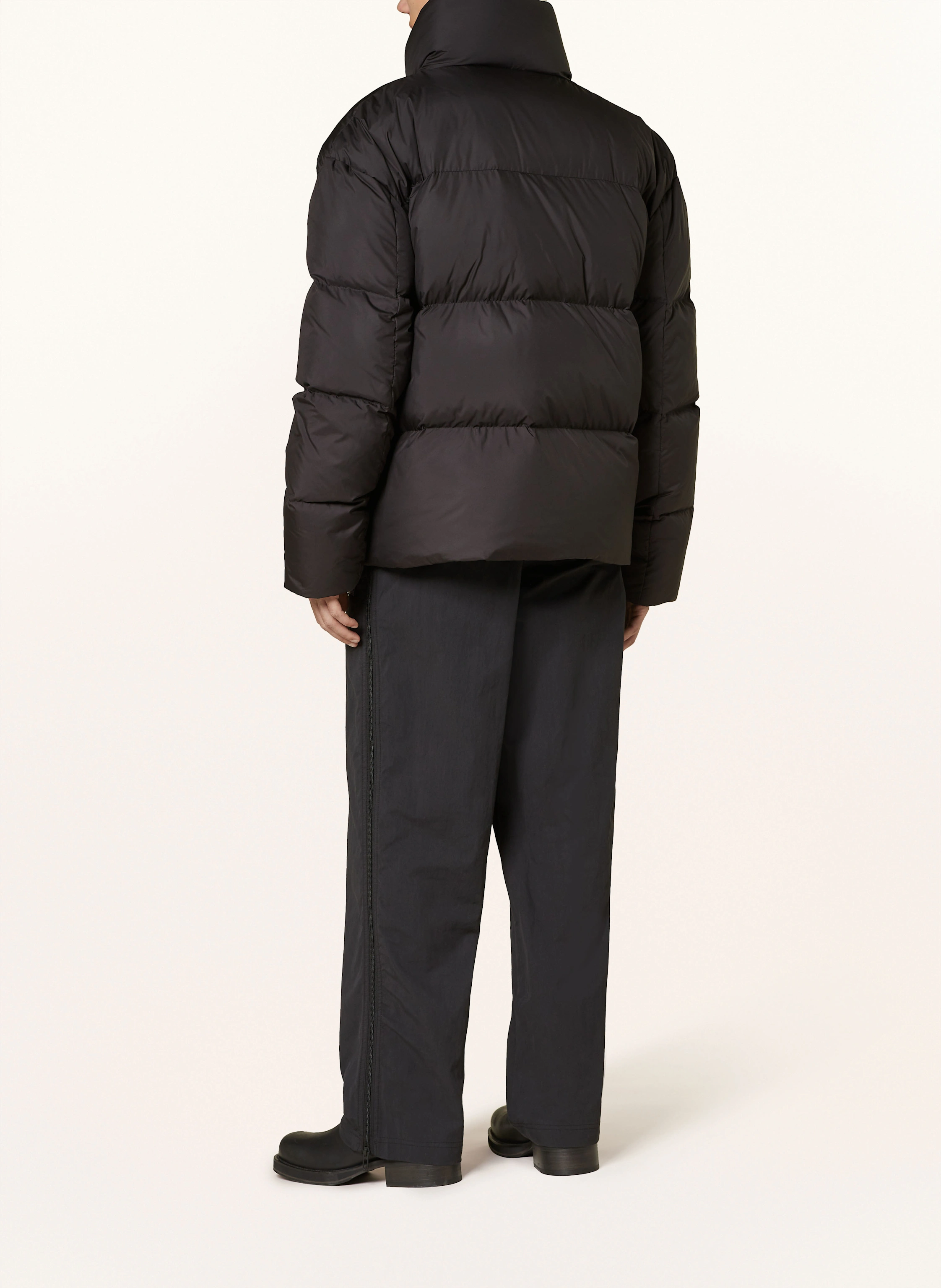 032c Daunenjacke CONCEALED