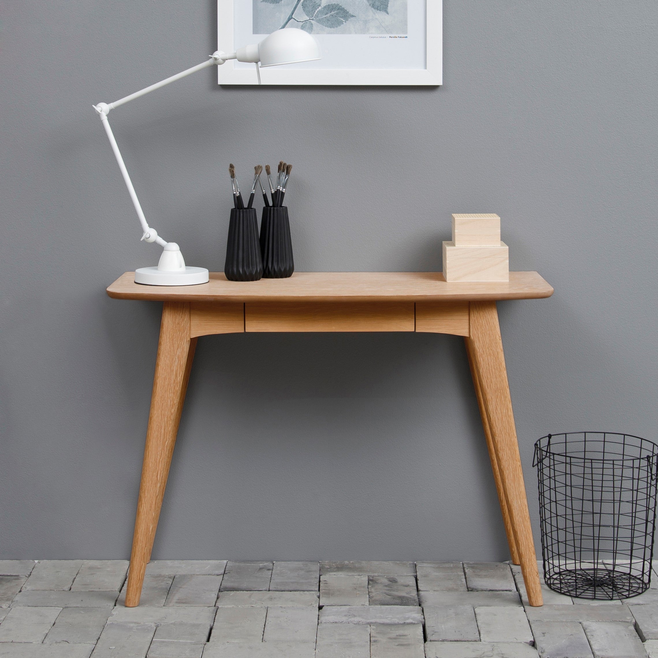 by fonQ basic Walter Bureau - Eikenhout