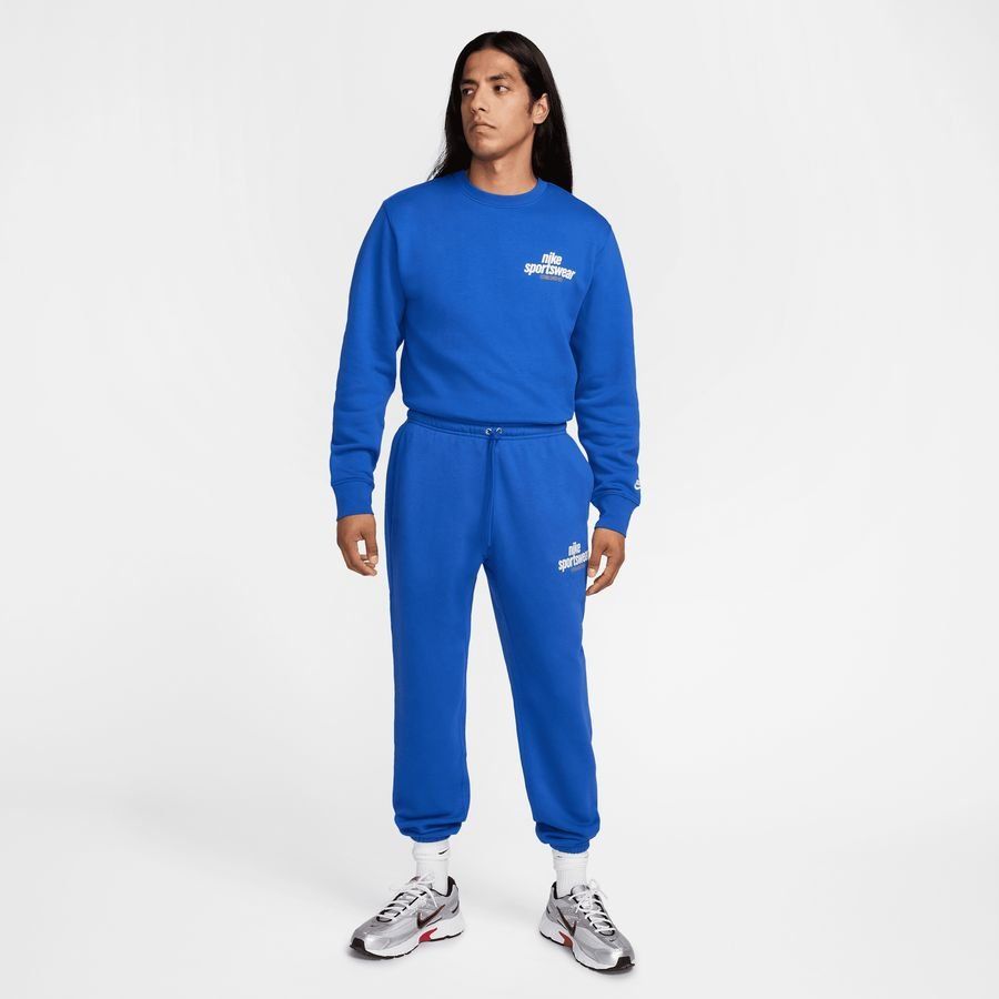 Nike Club