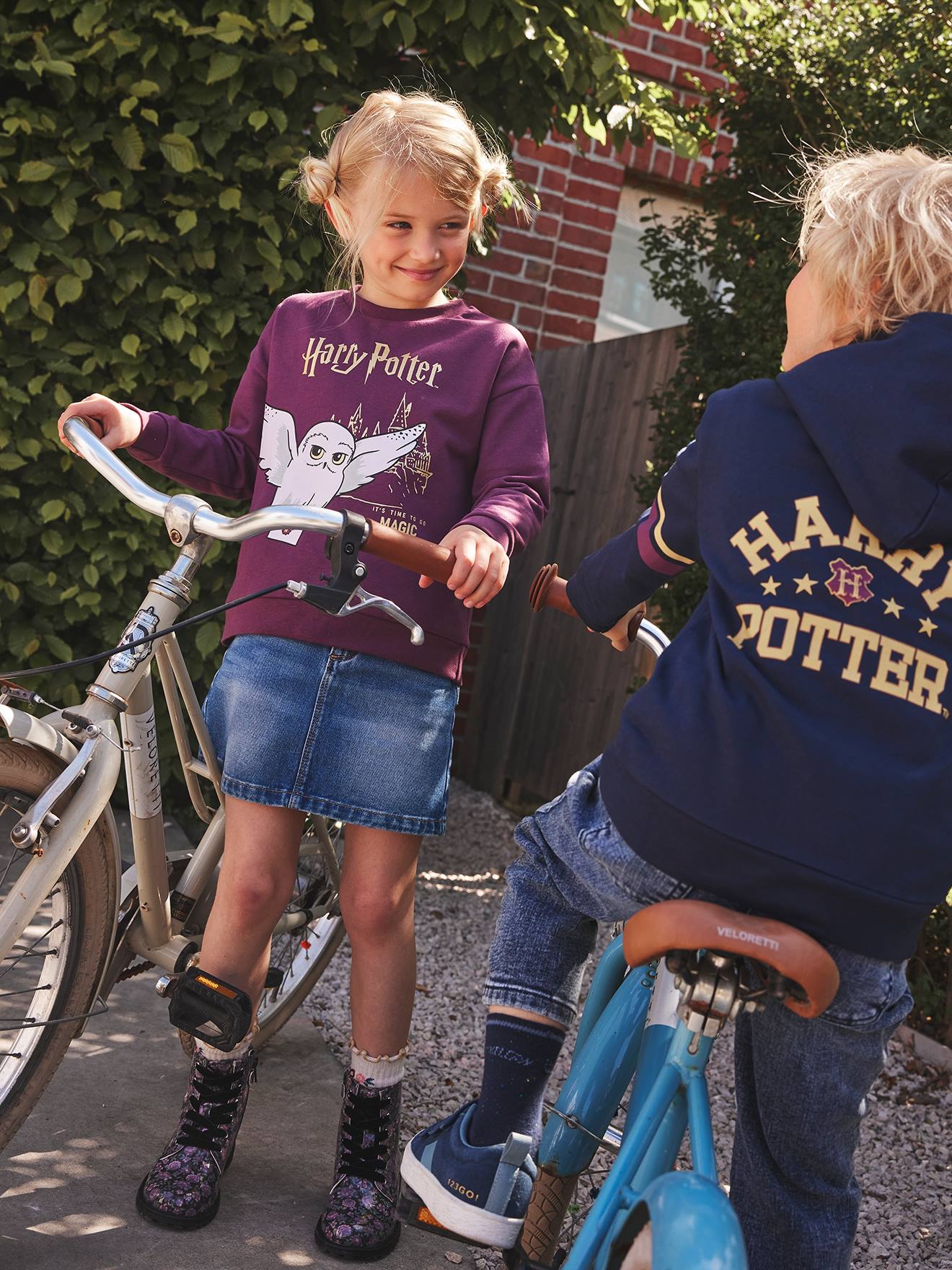 Moletom com capuz Harry Potter®, azul escuro, liso com estampas.