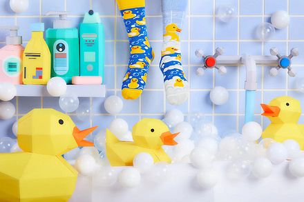 Many Mornings Sokken Badeend R135-Bath Ducks kopen