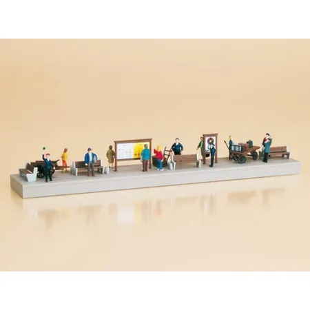 Auhagen Bahnsteigausstattung mit Figuren, Spur H0