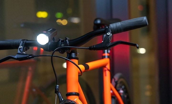 Sigma Front Light Aura 30<br>Sykkellys
