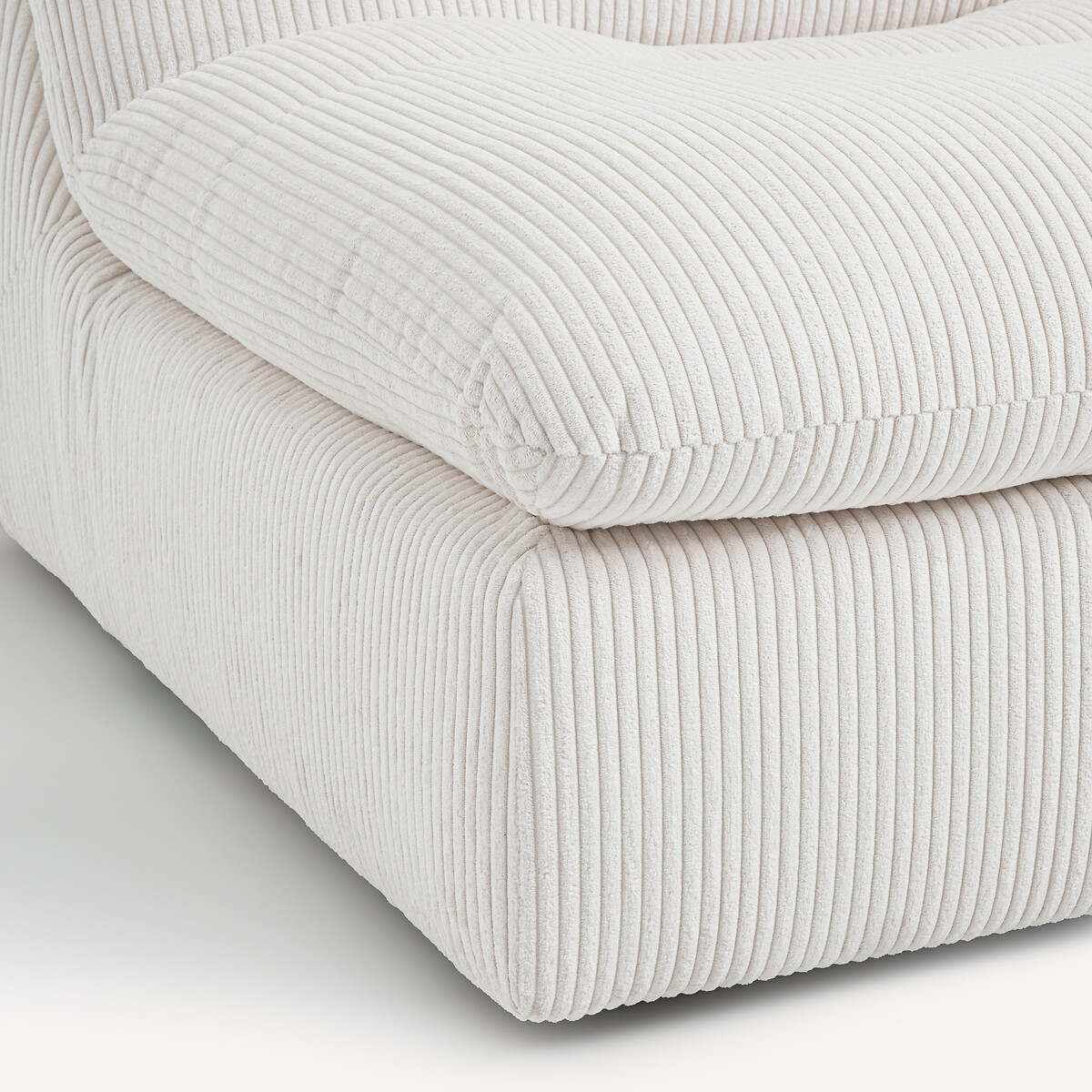 AM.PM<br>Sofá modular em poliéster canelado, Giuliano