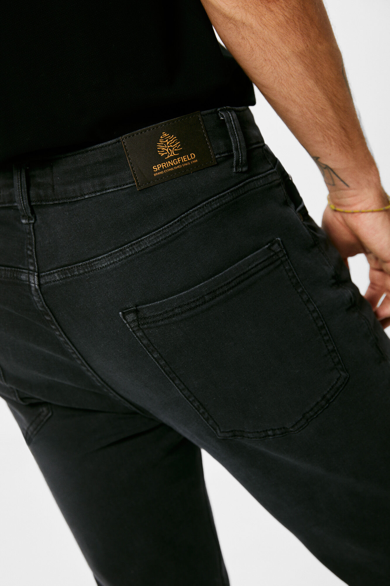 Calça jeans skinny preta lavada - cinza escuro