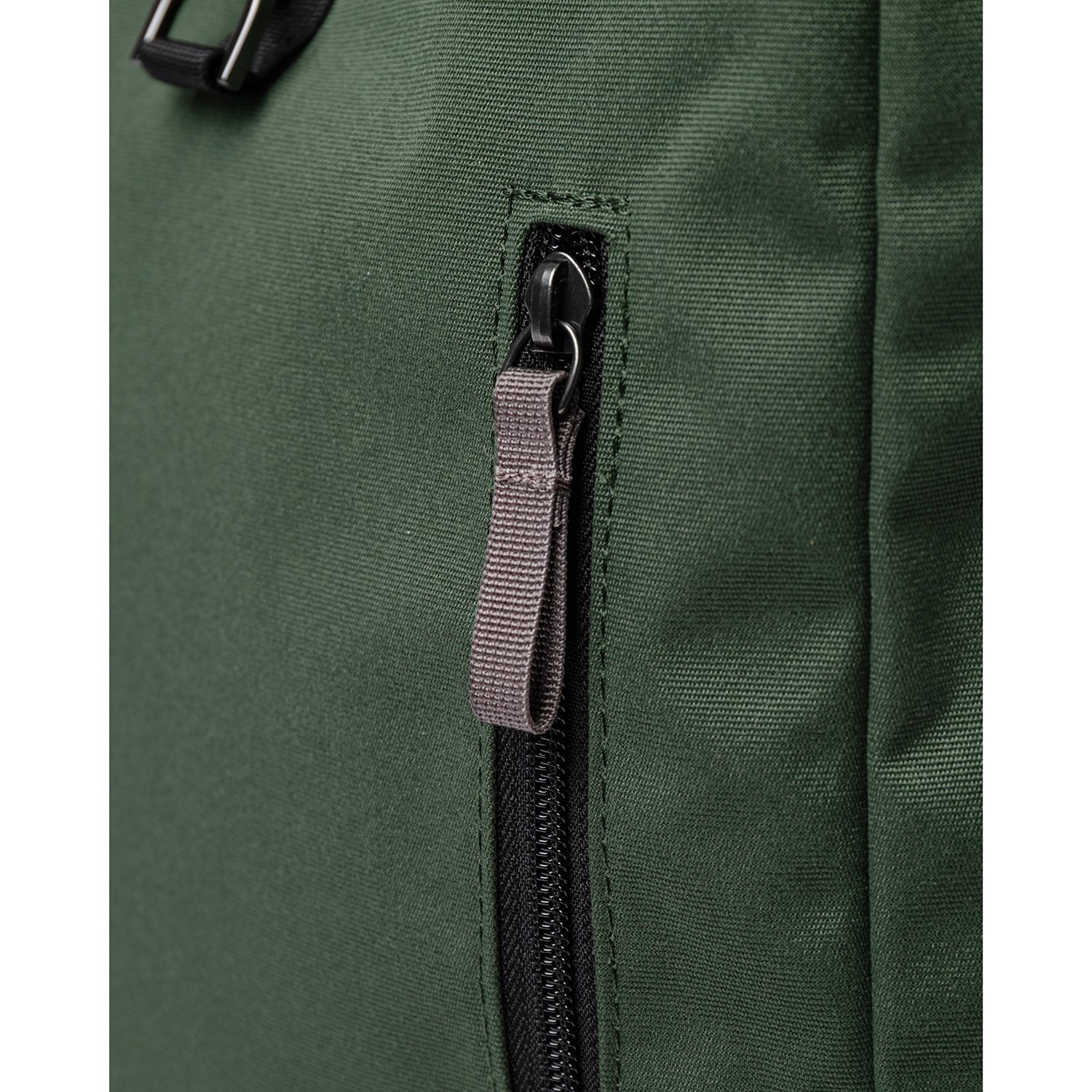 Sandqvist Dante Vegan dawn green with black webbing