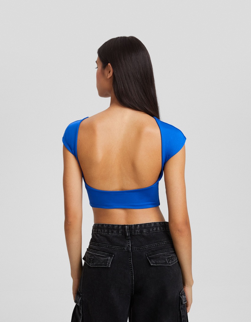 Camiseta de manga curta com costas abertas em mistura de nylon
