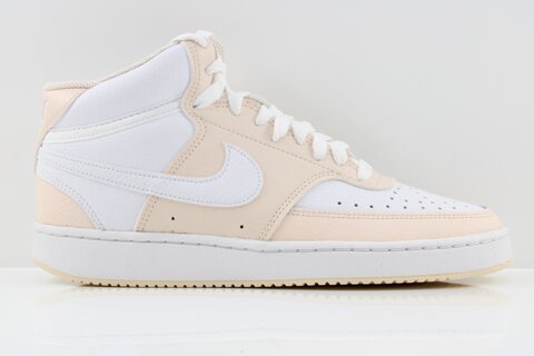 Nike Sneaker