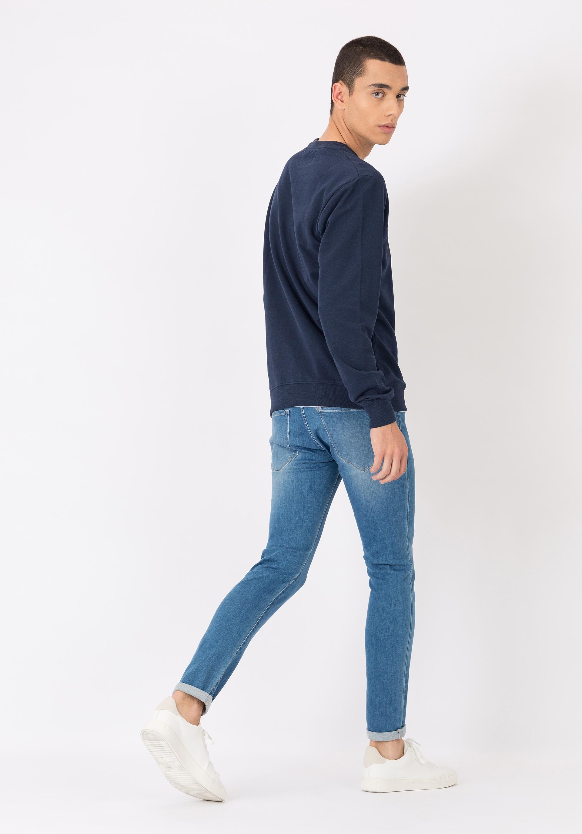 Jeans One