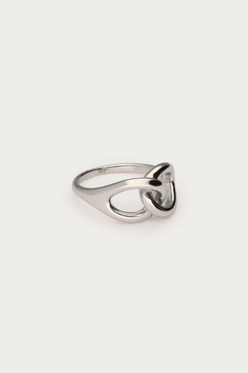 Statement ring gedraaid