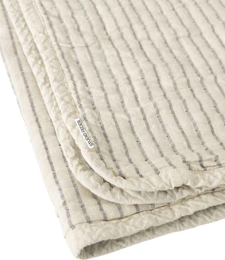 Studio Feder Faye Sengetæppe - Ivory Stripe Ivory stripe