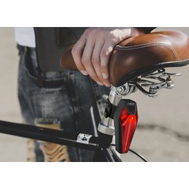 Feu arrière LED pour vélo avec fonction de feu stop