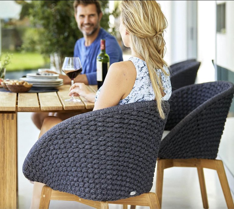 Cane-Line Peacock tuinstoel donkergrijs, teak