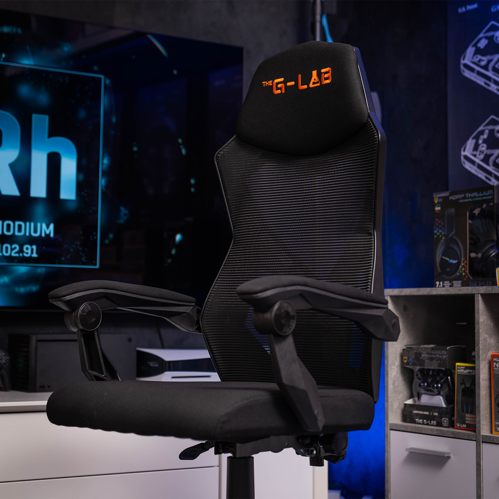 The G-Lab K-Seat Rhodium Atom