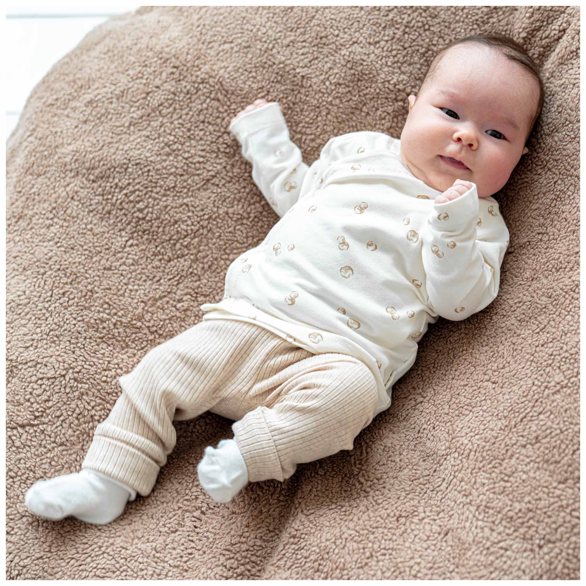 Prénatal newborn overslagshirt lange mouwen all over print beige