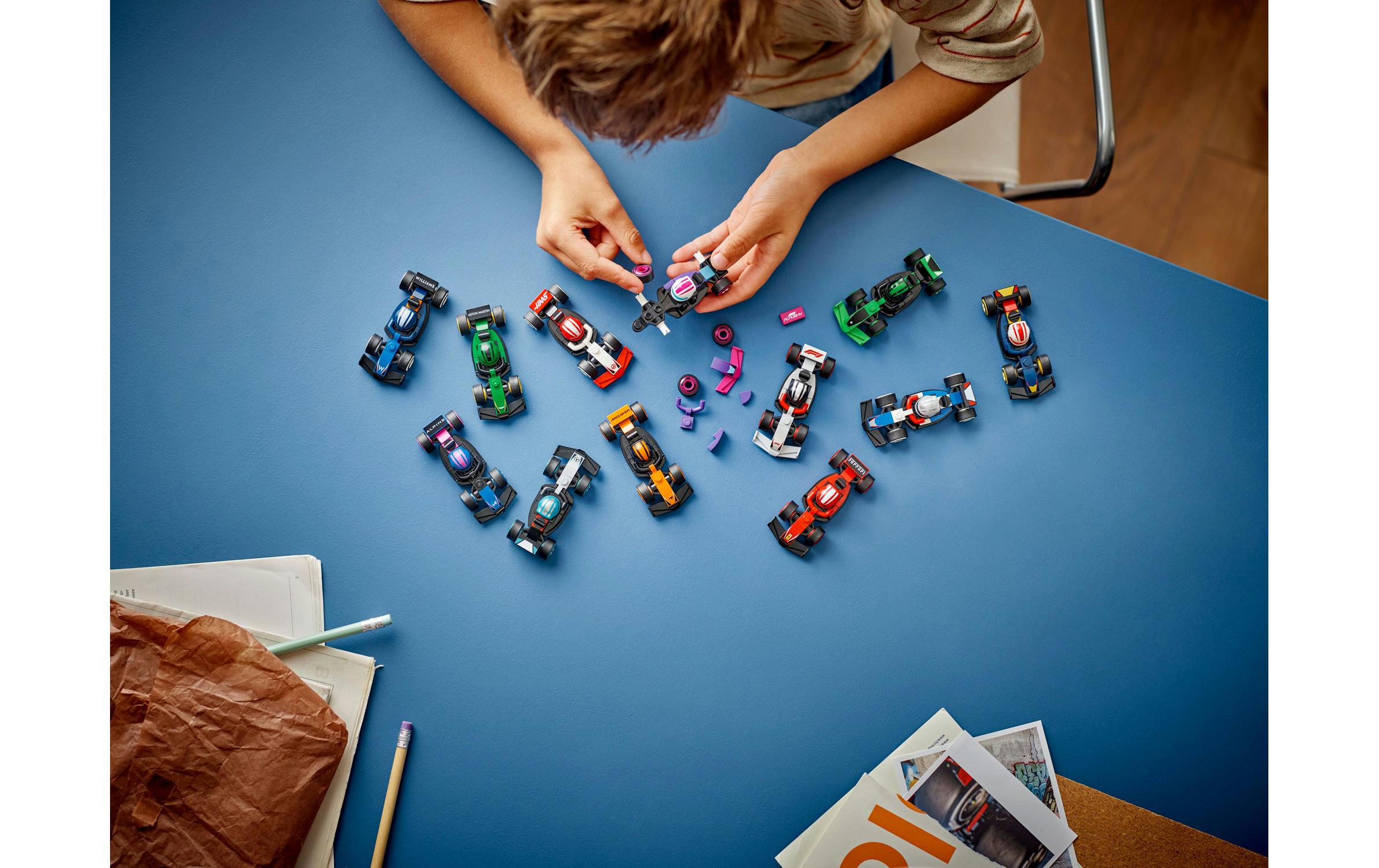 Minifigures F1 Rennwagen zum Sammeln 710491 von 12 LEGO F1 Mini-Rennwagen