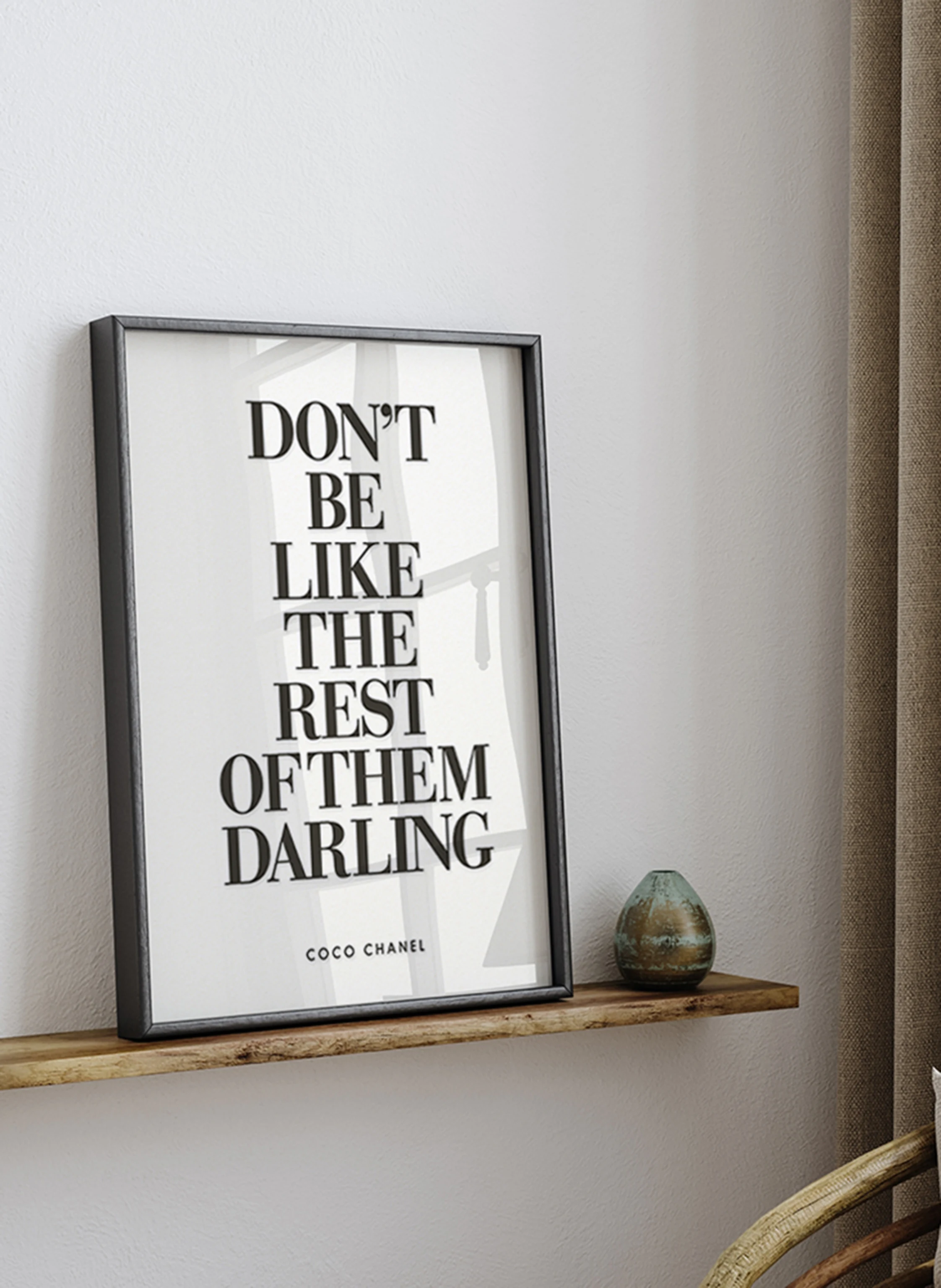 Liv Corday Wandbild DON'T BE LIKE THE REST mit Rahmen