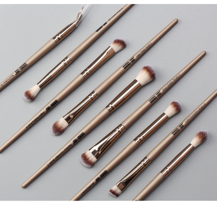 Beautrend - Set van 20: Make-upkwasten