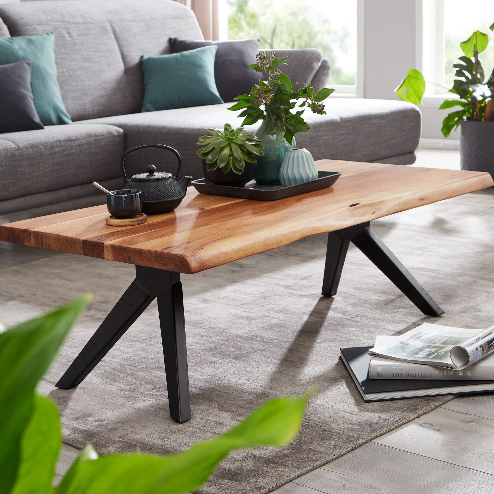 Couchtisch - Akazie massiv - schwarz - 115 cm