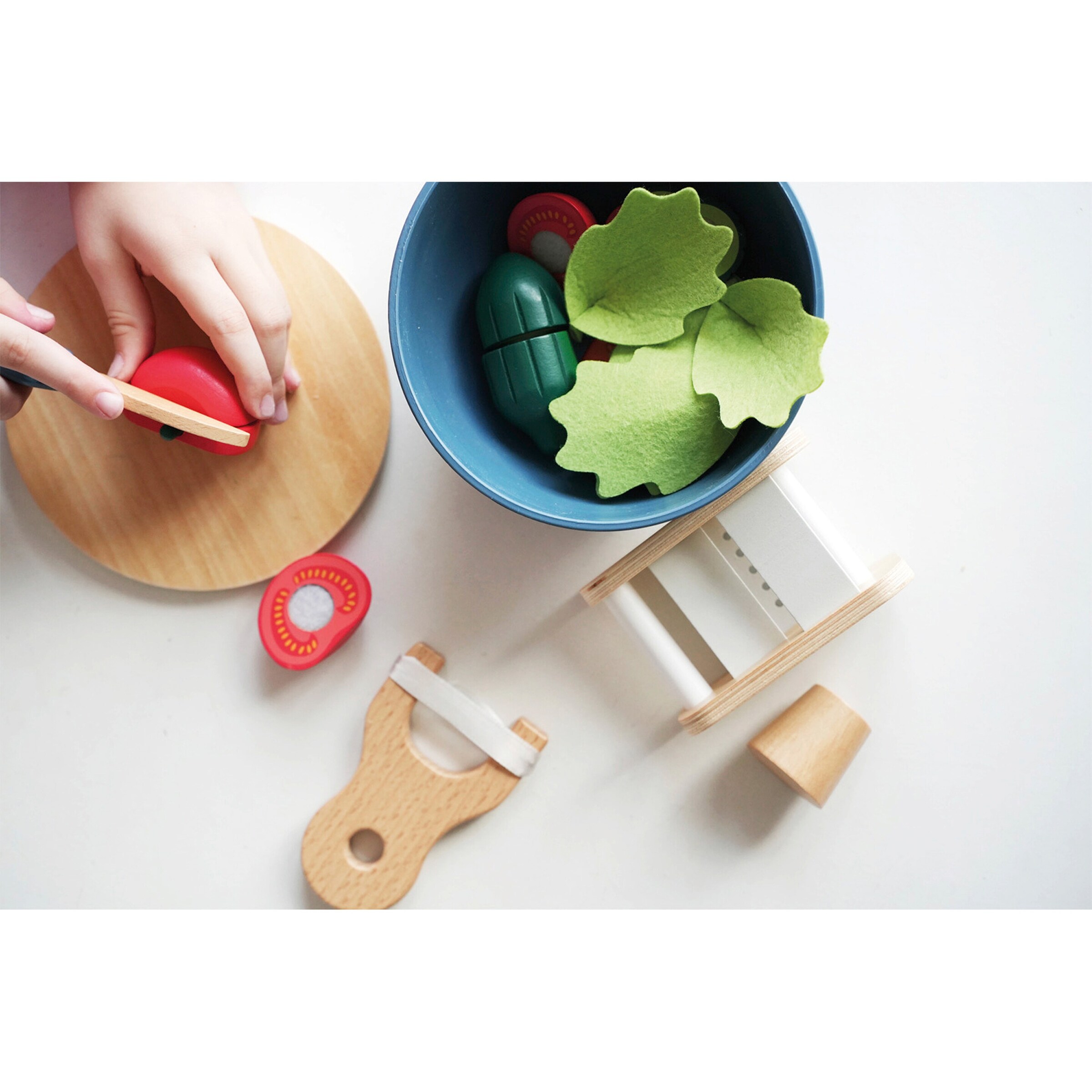 small foot Schneide-Set Salat fresh
